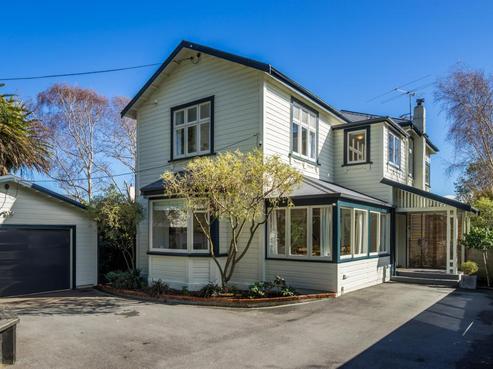 348 Muritai Road, Eastbourne