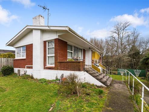 50 Pandora Avenue, Sunnybrook