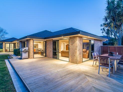 10 Santa Teresa Court, Paraparaumu Beach