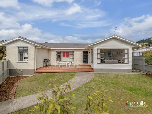 17 Ecclesfield Grove, Silverstream