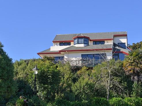 7 Clairmont Heights, Stoke