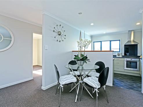 203 Frimley Avenue, Frimley