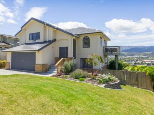 28 Kirton Drive, Riverstone Terraces