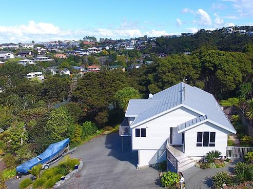 19 Highwood Grove, Torbay