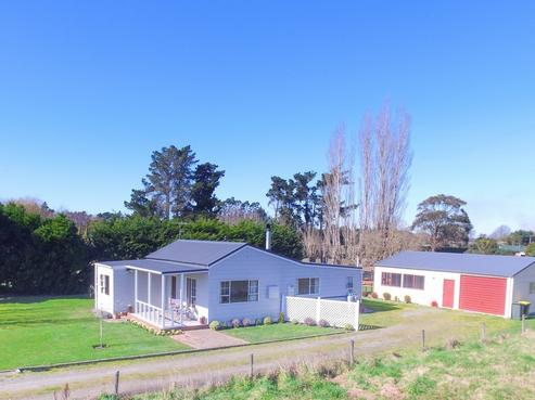 61 Parsonage Road, Woodend