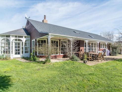 16A Wedgewood Grove, Raumati Beach