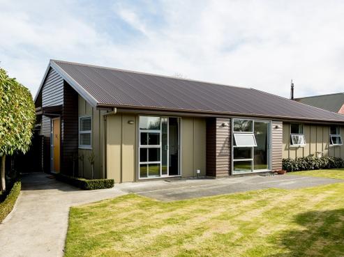 8A Taiaroa Place, Southbridge