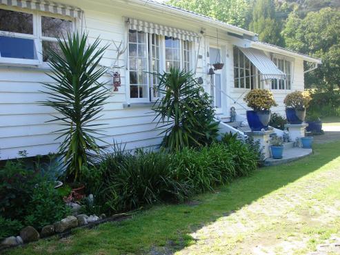 26 Hope Avenue, Russell