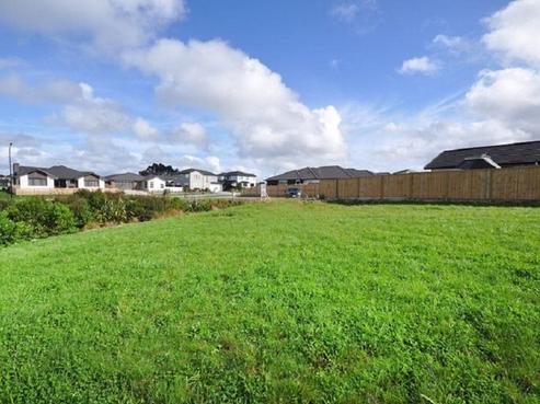 21 Riverhead Point Drive, Riverhead