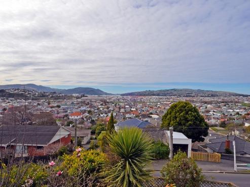 34 Easther Crescent, Kew