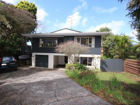 9 Corric Hill, Torbay