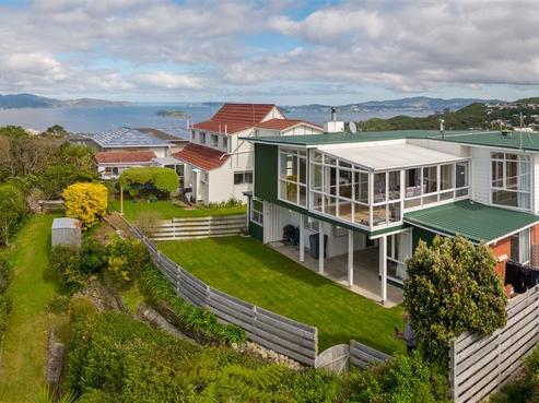270 Dowse Drive, Maungaraki