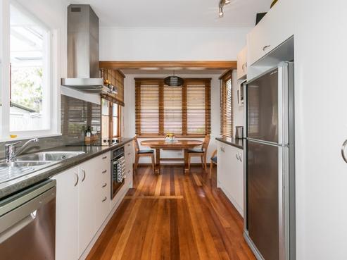 908 Rimu Street, Mahora