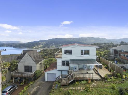 113 Victory Road, Laingholm