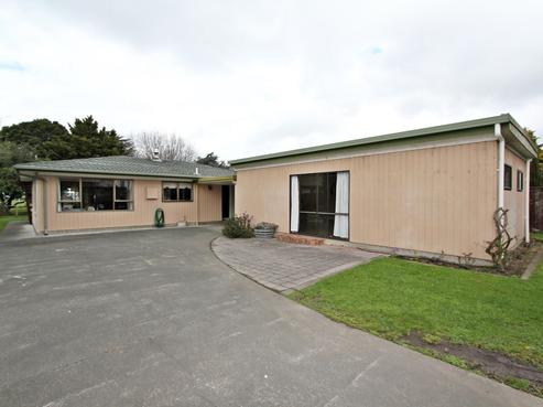 15 Church Road, Taradale