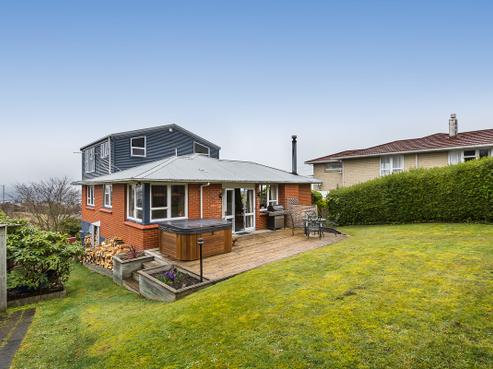 16 Hanlon Street, Halfway Bush