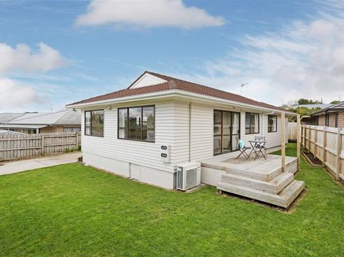 12 Henry Curd Terrace, Pukekohe
