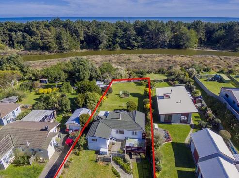 22 Drake Street, Waikawa Beach