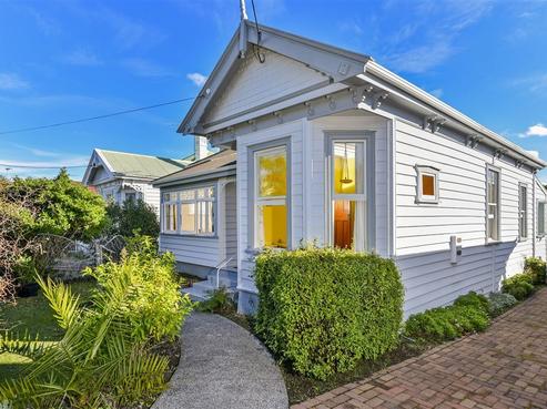 13 Cheltenham Road, Devonport