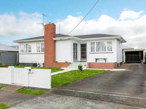 22 Dixon Avenue, Hawera