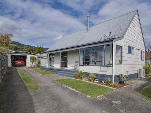 2/21 Ngaio Street, Stoke