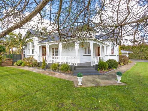 2334 State Highway 16, Helensville