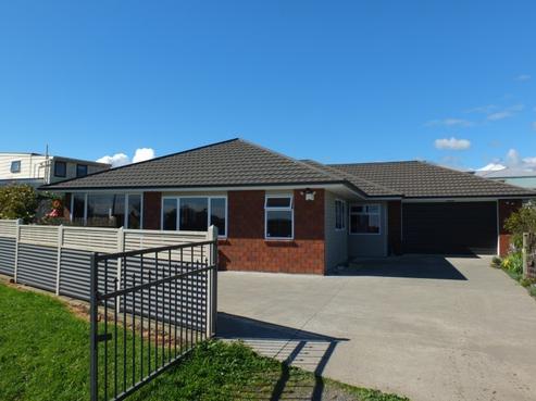 34 Harbour Street, Foxton