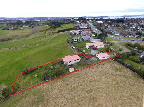 12 Hobsonville Road, West Harbour