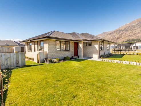 20 Oxfordshire Avenue, Lower Shotover