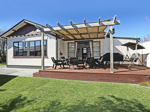 618 Whitehead Road, Saint Leonards