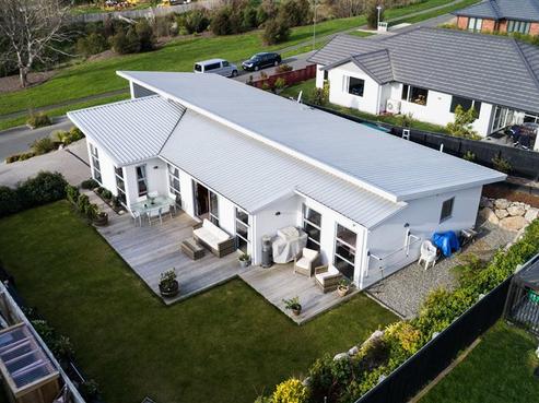 18 Plumtree Lane, Stoke