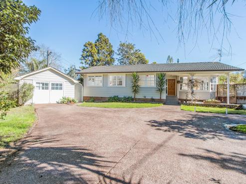 27 Glenvar Road, Torbay