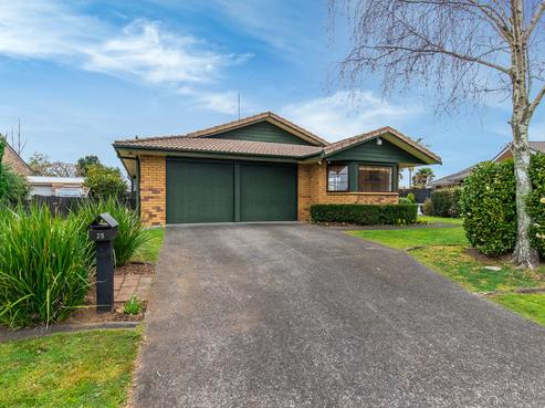 35 Evanda Crescent, Conifer Grove