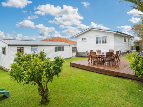 82 Birkdale Road, Birkdale