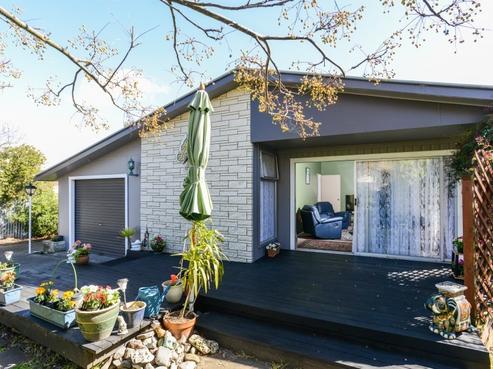 2 Limbrick Street, Waipawa