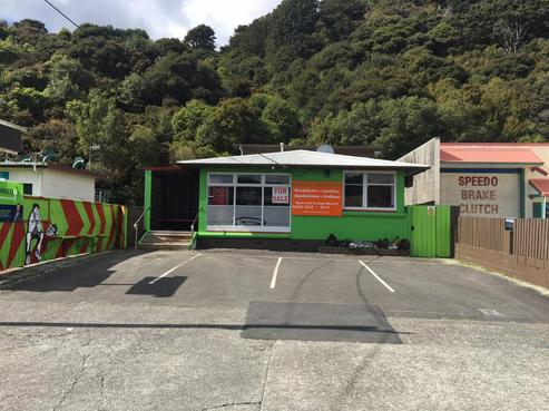 176 Eastern Hutt Road, Taita