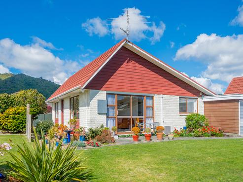 18 Belvedere Avenue, Waikanae