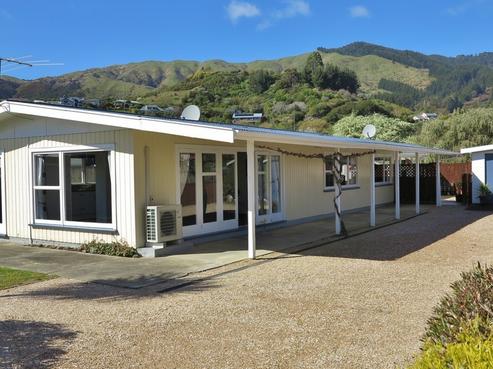 798 Abel Tasman Drive, Pohara