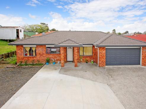 38 Robert Ross Place, Clendon Park
