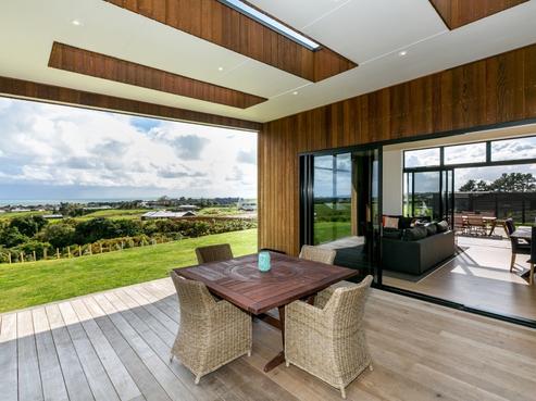 6 Ekuarangi Place, Oakura