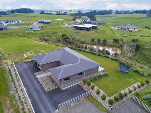 11 Red Lane, Feilding