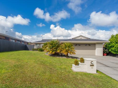 10 Billabong Place, Botany Downs