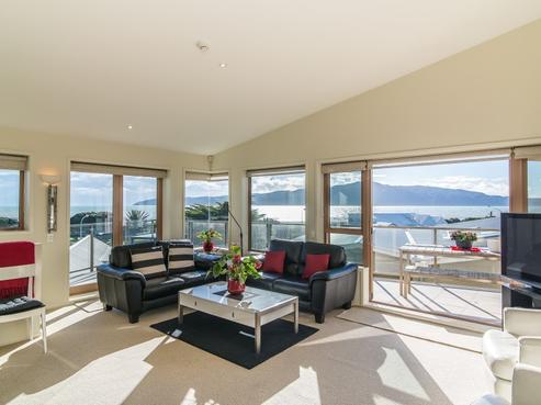 10/1 Marine Parade, Paraparaumu Beach