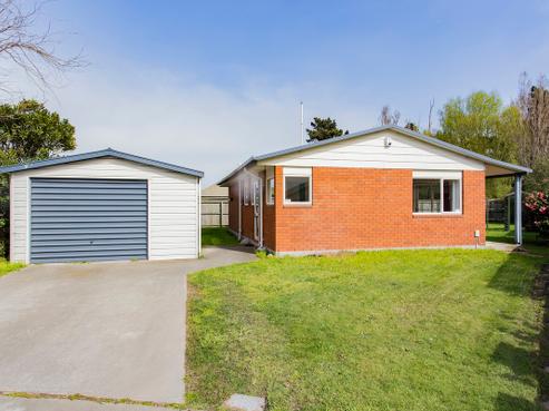 5 Bayside Lane, Bromley