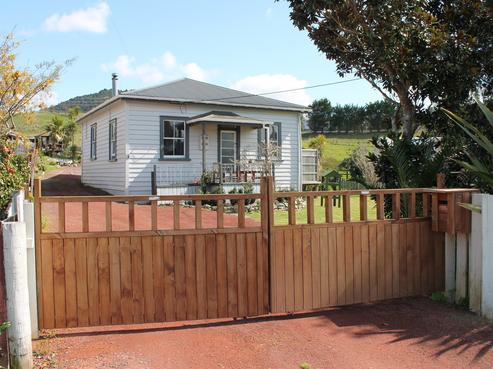 95 King Street, Hikurangi