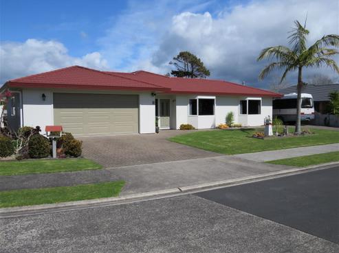 14 Cobham Lane, Whitianga