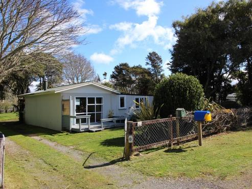 5 Heuheu Parade, Lake Taupo (East)