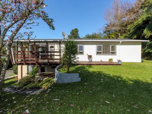 6C Waterloo Place, Westown