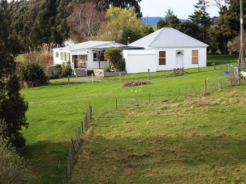 414 Fort Hill Road, Milton