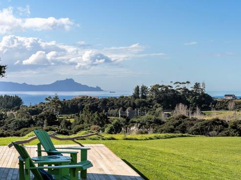 100 Ruru Way, Langs Beach
